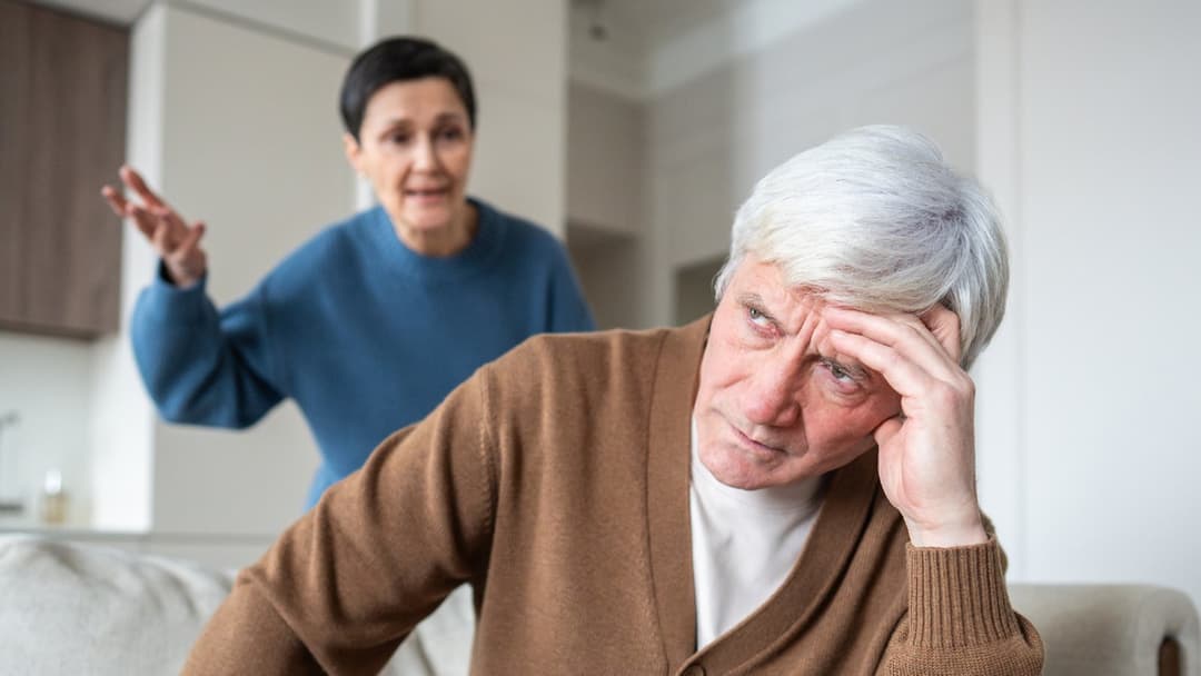 Signs It's Time to Get Help With a Parent's Mental Illness